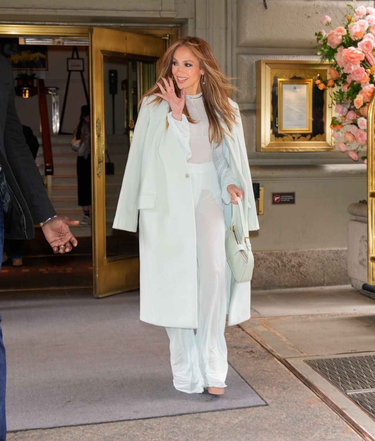 Jennifer Lopez Out Stills in New York City3